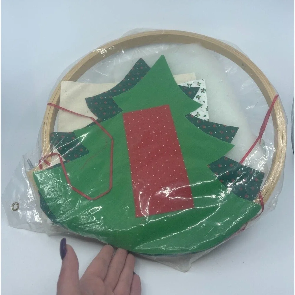 Christmas Tree Kit 14